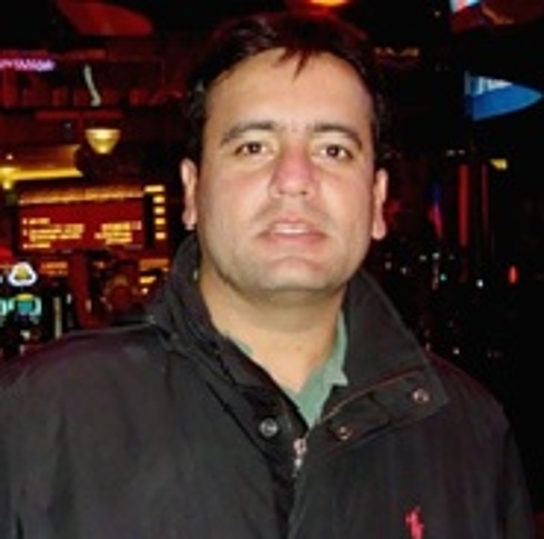 Farooq_Amin_awarded_Graduate_Research_STEM_Fellowship_may_2015